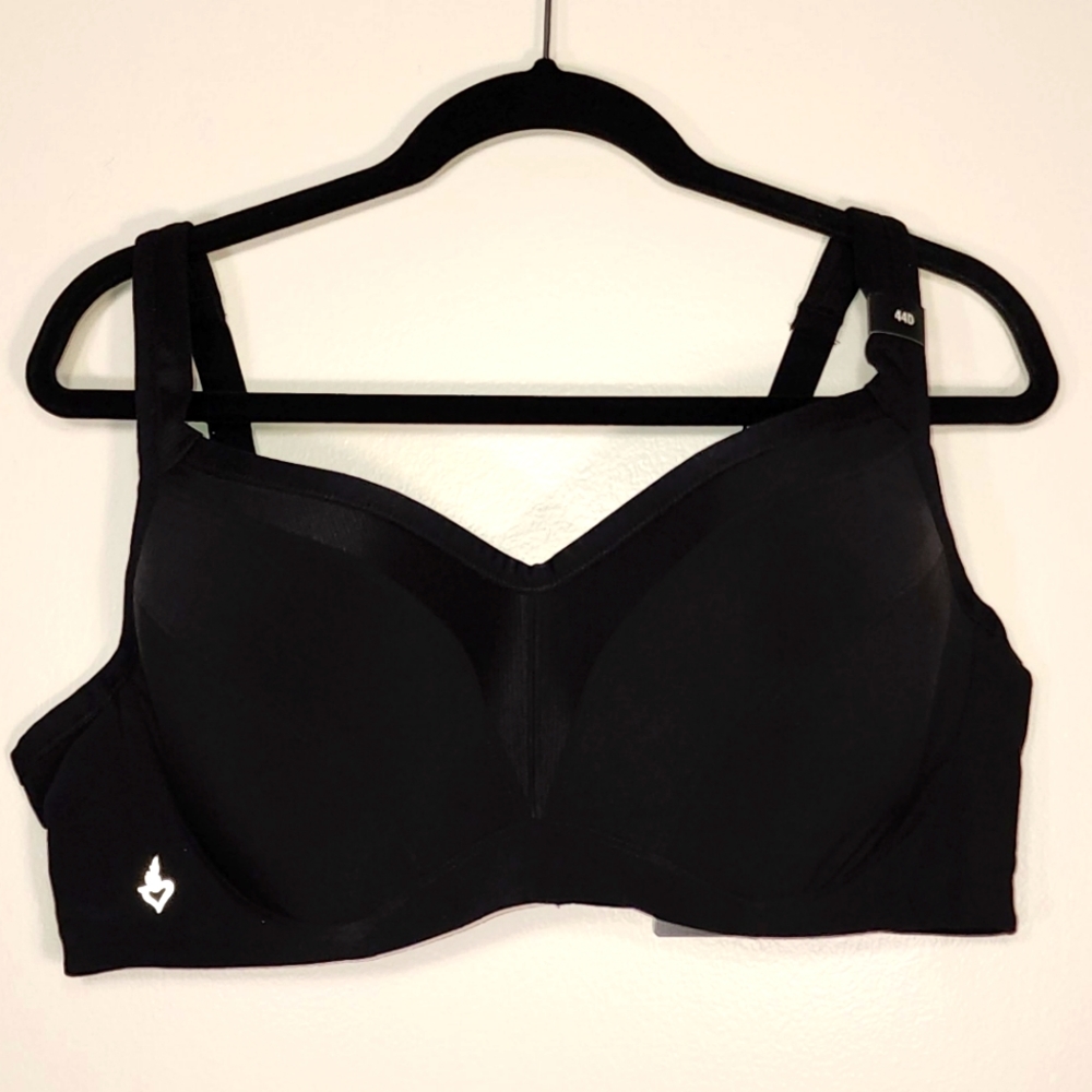 Torrid Mid Impact Underwire Sports Bra NWT 44D